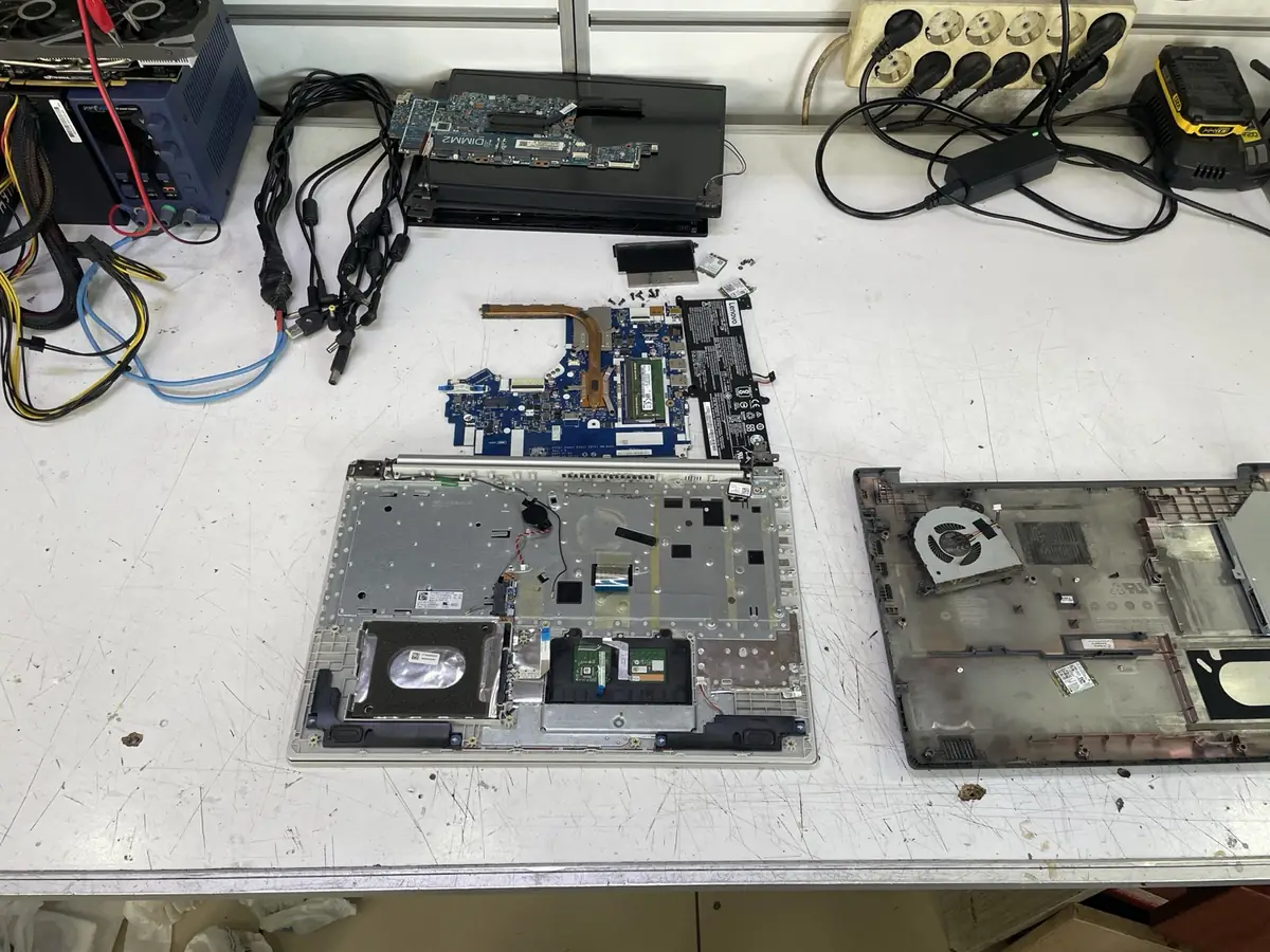 Kirazlı bilgisayar servisi için laptop iç temizlik ve SSD RAM kontrolü