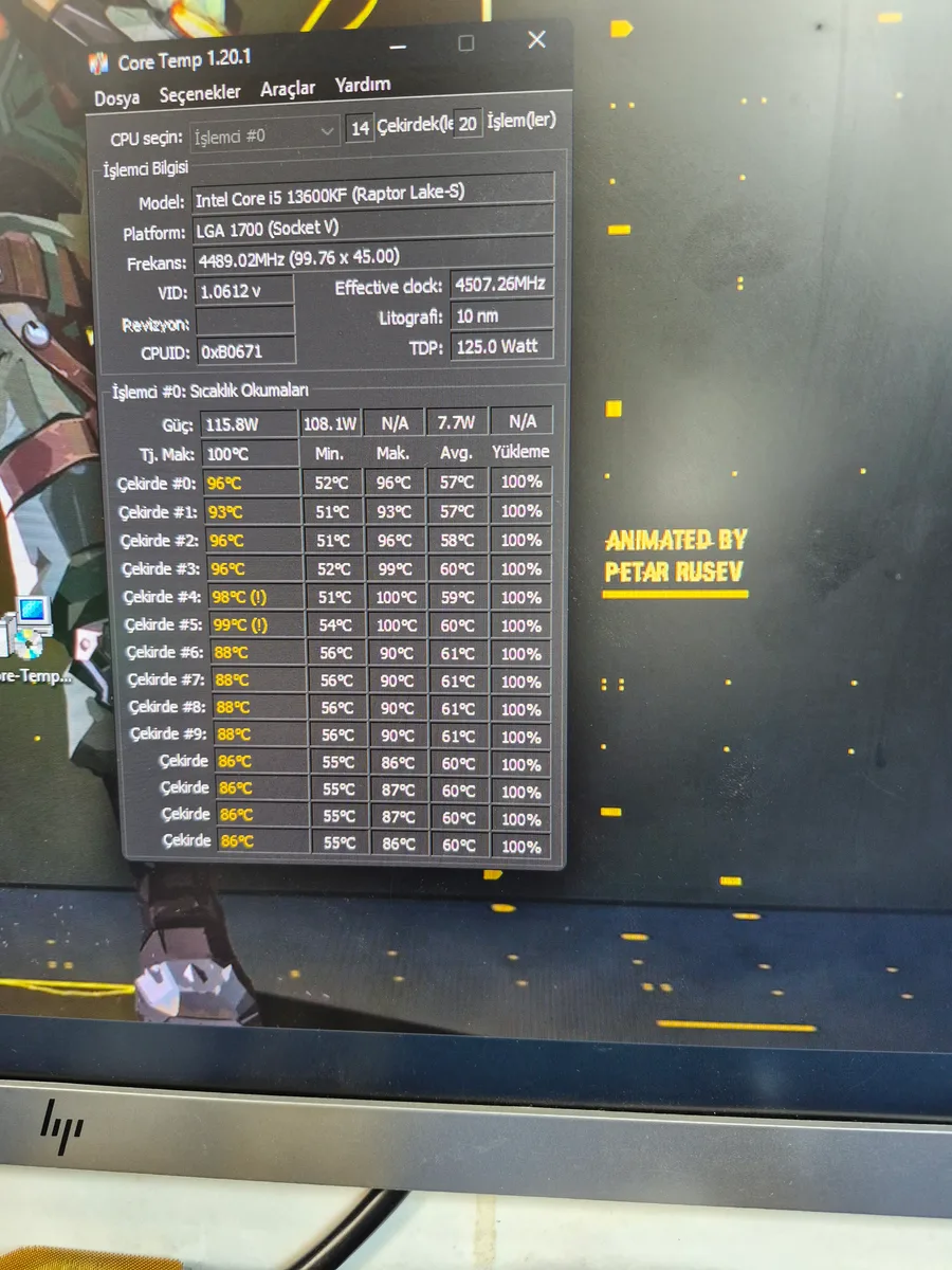 Intel Core i5-13600KF işlemcinin yük testi sırasında 99°C seviyesine ulaştığını gösteren Core Temp ekranı